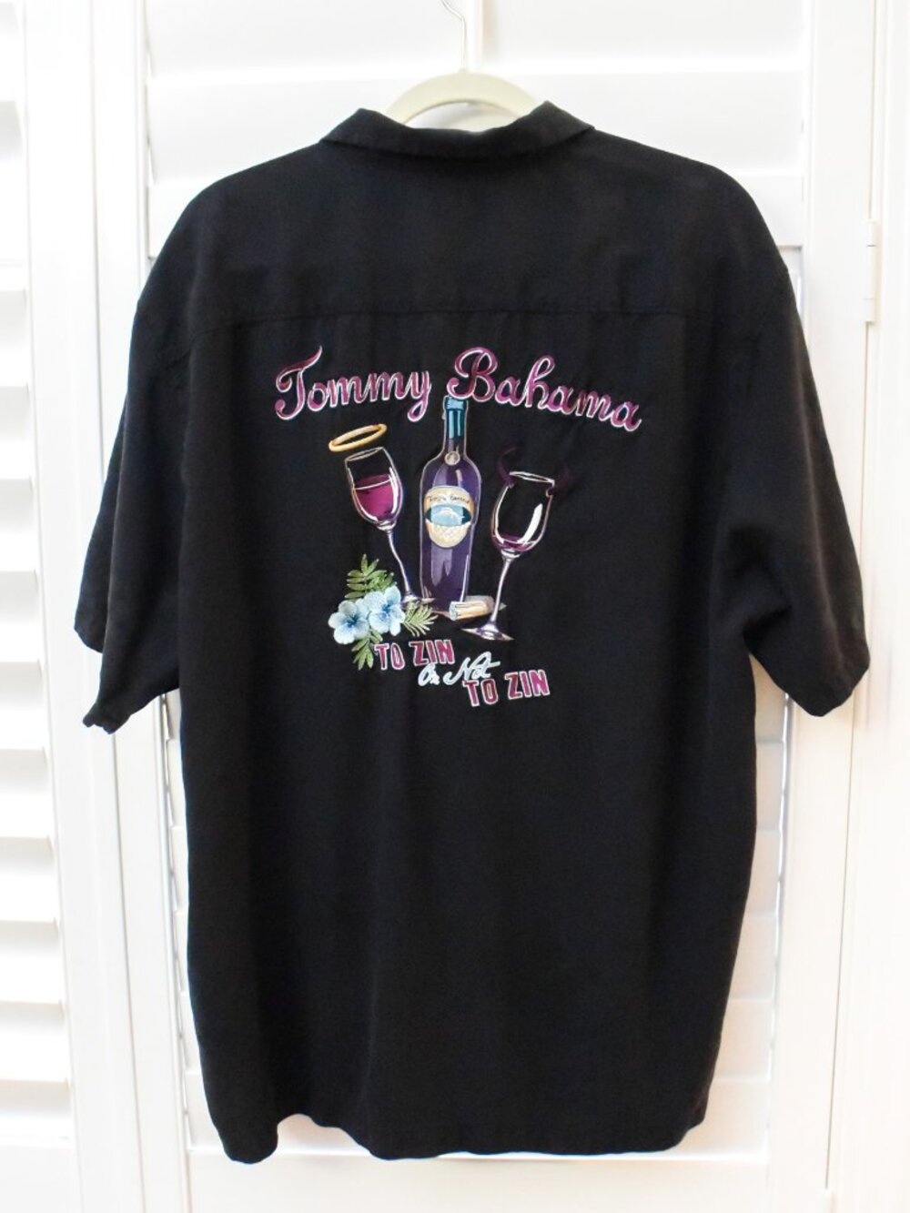 *Tommy Bahama* 100% Silk- "To Zin Or Not To Zin" Embroidered Wine Shirt, size XL